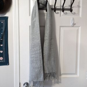 H&M Grey Knit Scarf